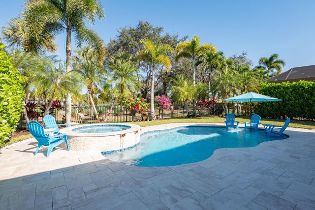 10535 La Strada, West Palm Beach, FL 33412