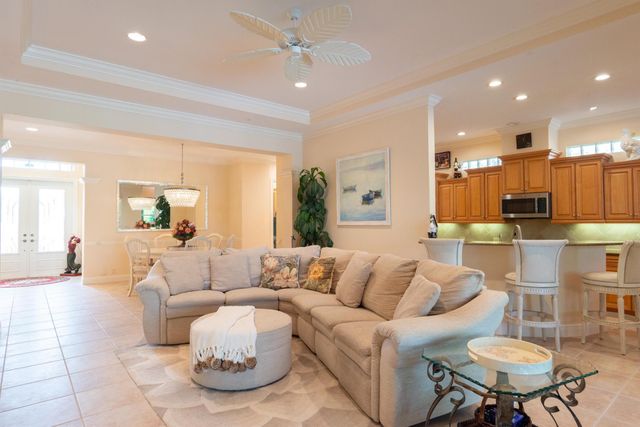 10535 La Strada, West Palm Beach, FL 33412