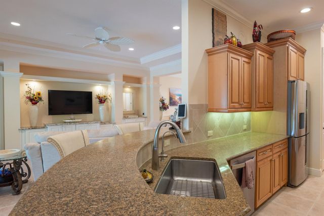 10535 La Strada, West Palm Beach, FL 33412