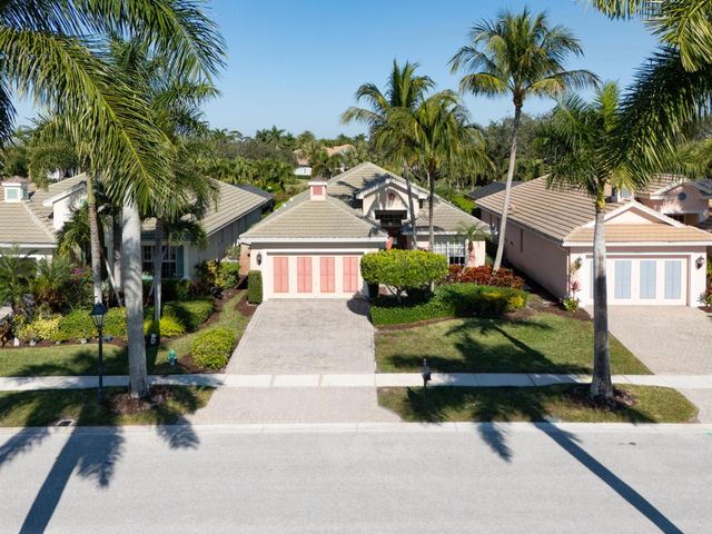 10535 La Strada, West Palm Beach, FL 33412