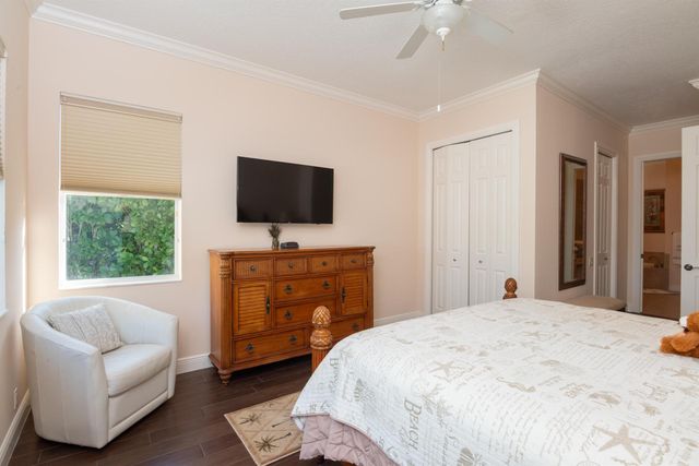 10535 La Strada, West Palm Beach, FL 33412