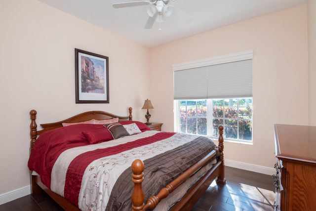 10535 La Strada, West Palm Beach, FL 33412