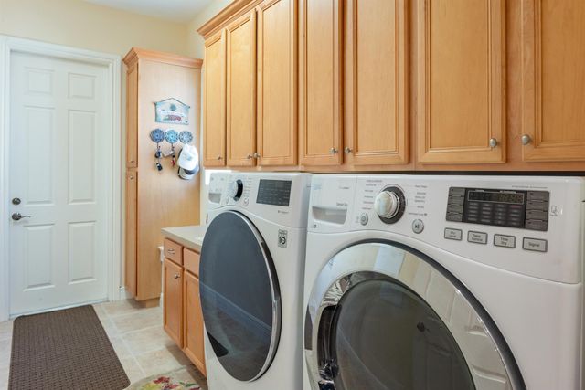 10535 La Strada, West Palm Beach, FL 33412