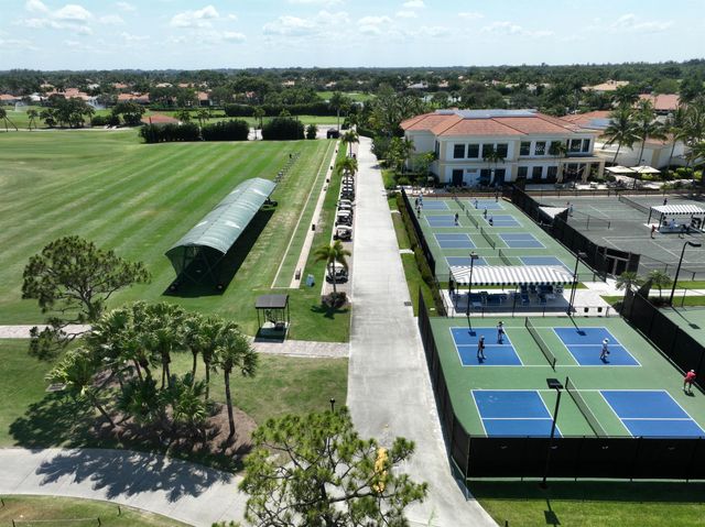 10535 La Strada, West Palm Beach, FL 33412