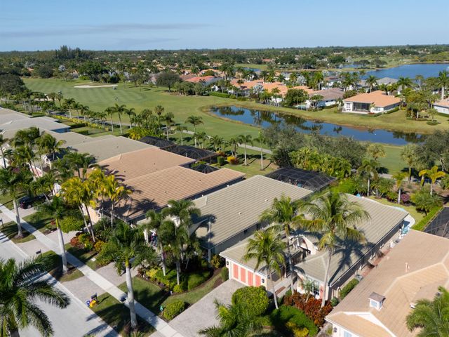 10535 La Strada, West Palm Beach, FL 33412