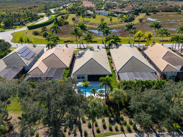 10535 La Strada, West Palm Beach, FL 33412