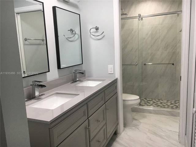 14322 SW 101st St, Miami, FL 33186