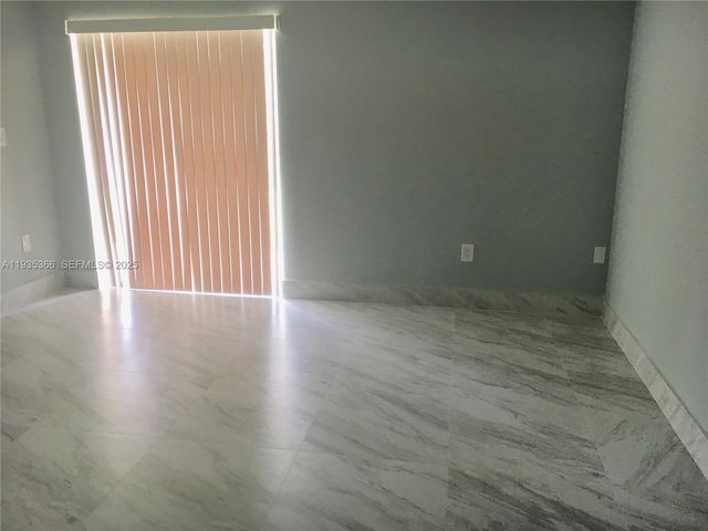 14322 SW 101st St, Miami, FL 33186