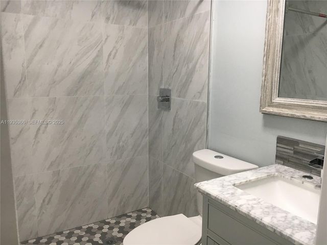 14322 SW 101st St, Miami, FL 33186