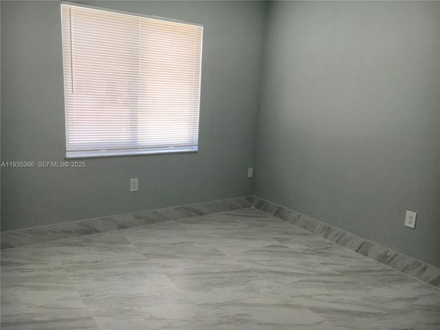 14322 SW 101st St, Miami, FL 33186