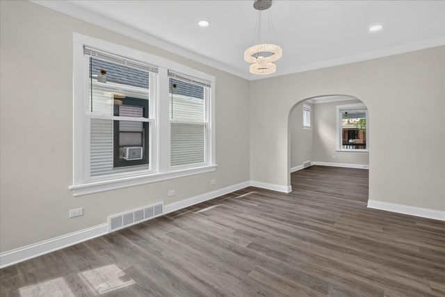 543 N Leclaire Avenue, Chicago, IL 60644