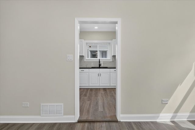 543 N Leclaire Avenue, Chicago, IL 60644