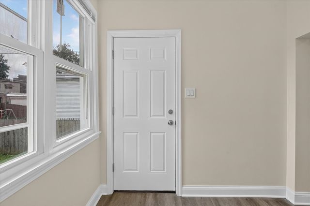 543 N Leclaire Avenue, Chicago, IL 60644