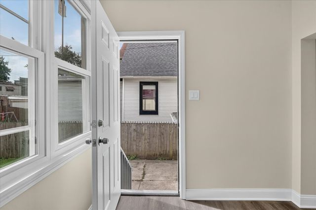 543 N Leclaire Avenue, Chicago, IL 60644