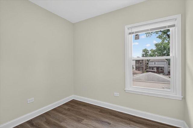 543 N Leclaire Avenue, Chicago, IL 60644
