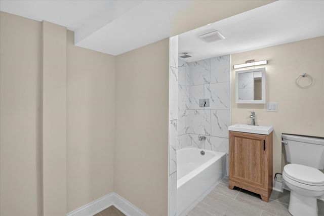 543 N Leclaire Avenue, Chicago, IL 60644