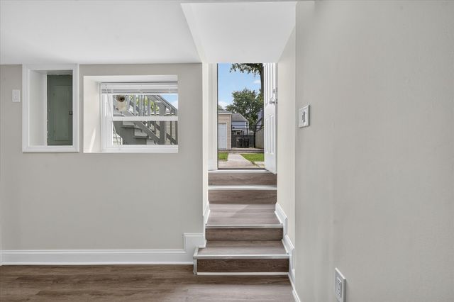 543 N Leclaire Avenue, Chicago, IL 60644