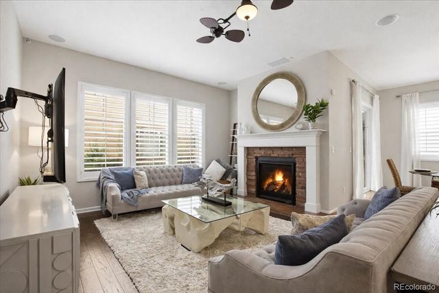 7790 S Queensburg Way, Aurora, CO 80016