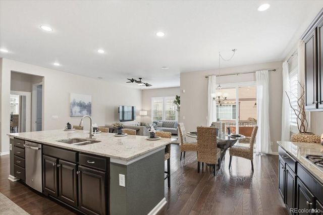 7790 S Queensburg Way, Aurora, CO 80016