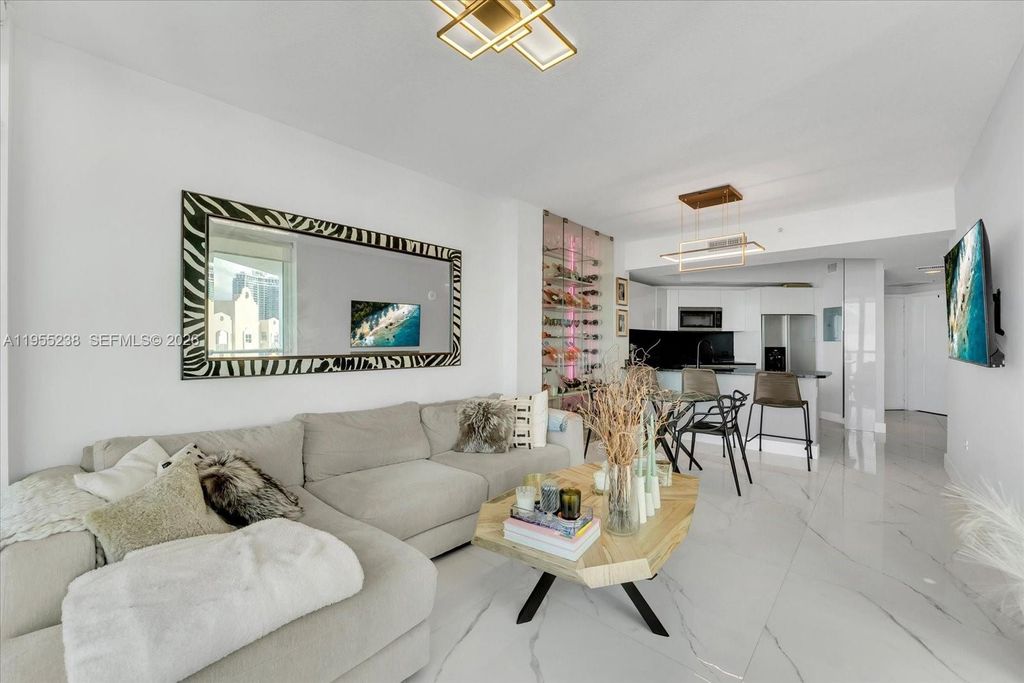 Image 3 of property listing at 480 NE 30th St 904, Miami, FL 33137