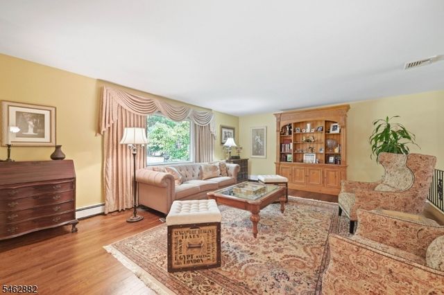 33 Celtic Way, Parsippany-troy Hills Twp., NJ 07054