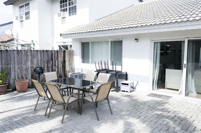 1126 SE 13th Ter, Homestead, FL 33035