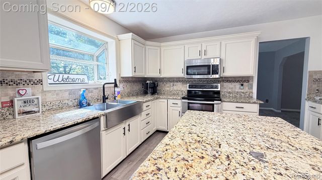 7500 Welle Road, Hamburg Township, MI 48116