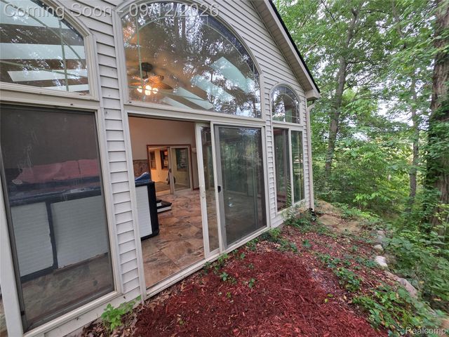 7500 Welle Road, Hamburg Township, MI 48116