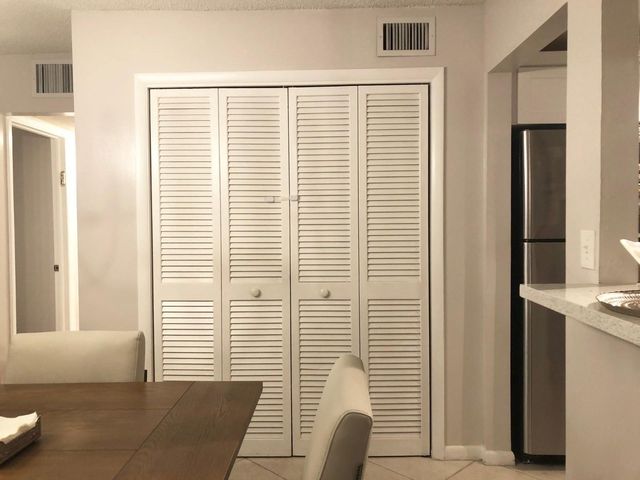 4060 N Hills Drive 24, Hollywood, FL 33021