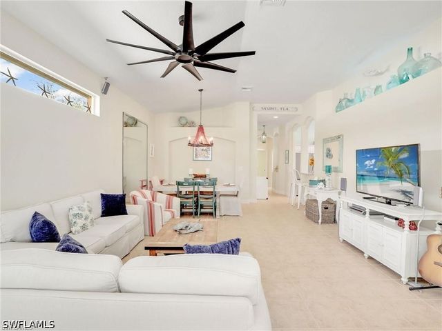 8647 Ibis Cove CIR, Naples, FL 34119