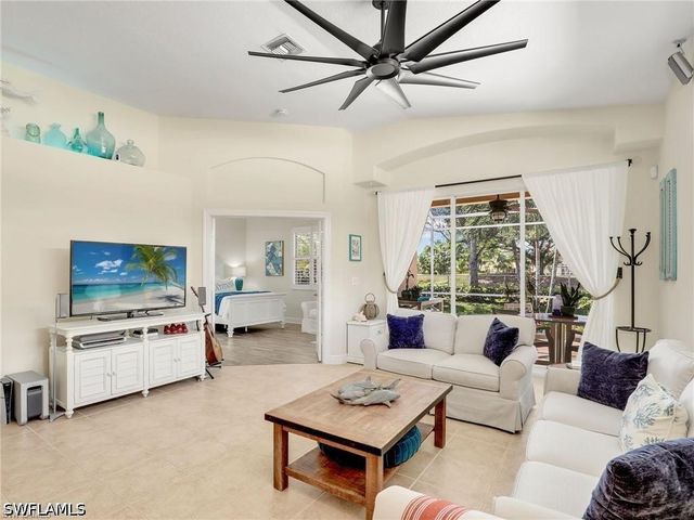 8647 Ibis Cove CIR, Naples, FL 34119