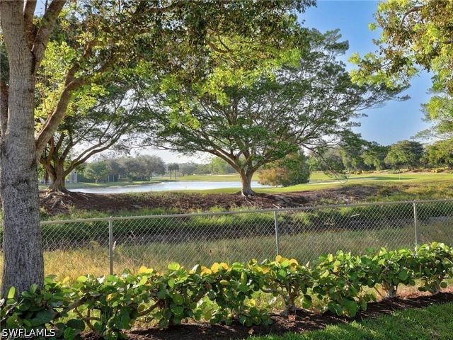 8647 Ibis Cove CIR, Naples, FL 34119