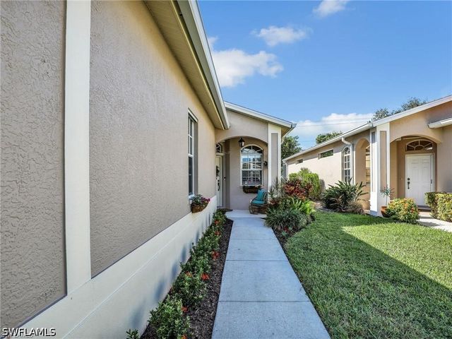 8647 Ibis Cove CIR, Naples, FL 34119