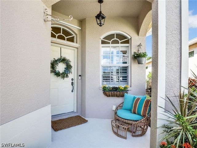 8647 Ibis Cove CIR, Naples, FL 34119