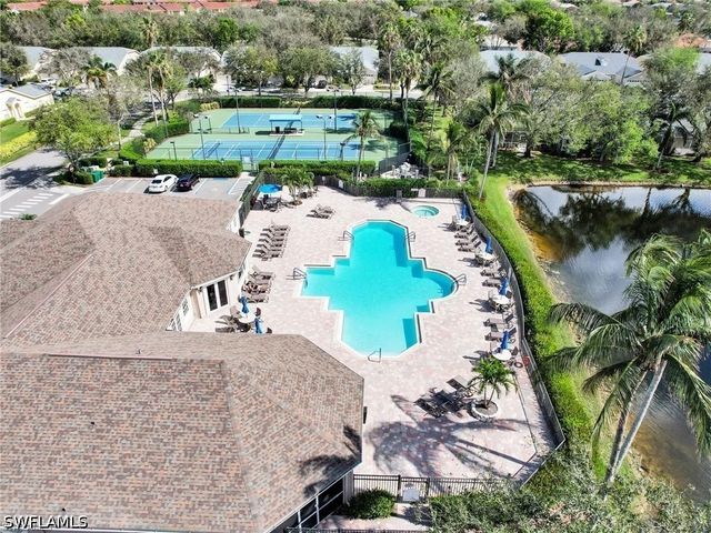 8647 Ibis Cove CIR, Naples, FL 34119