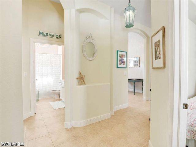 8647 Ibis Cove CIR, Naples, FL 34119