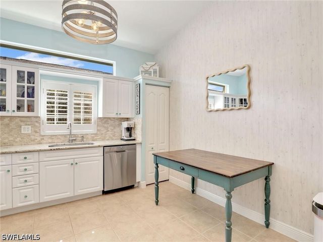 8647 Ibis Cove CIR, Naples, FL 34119