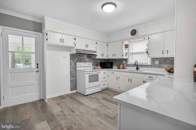 1632 HUDDELL AVE, Marcus Hook, PA 19061