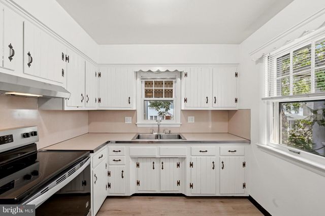 31 E GERMAIN ST, Winchester, VA 22601