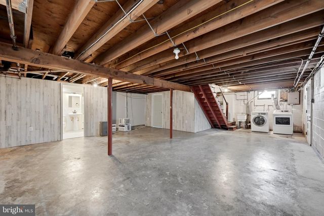 31 E GERMAIN ST, Winchester, VA 22601