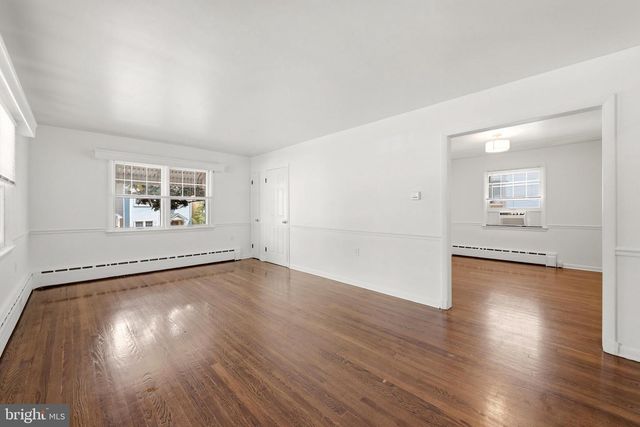 31 E GERMAIN ST, Winchester, VA 22601