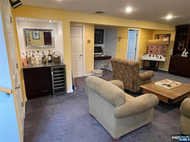685 Lafayette Avenue, Westwood, NJ 07675