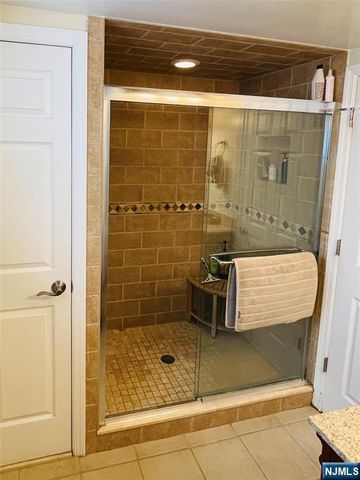 685 Lafayette Avenue, Westwood, NJ 07675