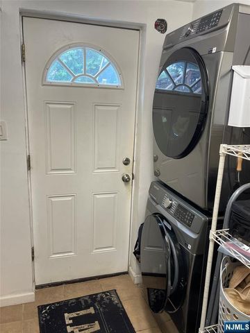 685 Lafayette Avenue, Westwood, NJ 07675