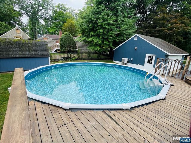 685 Lafayette Avenue, Westwood, NJ 07675
