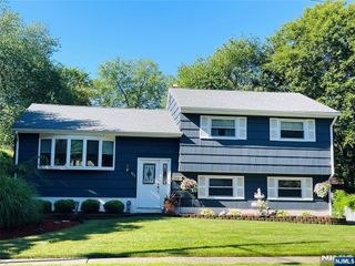 685 Lafayette Avenue, Westwood, NJ 07675