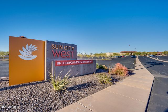 20031 N TRADING POST Drive, Sun City West, AZ 85375