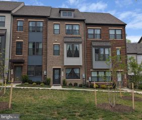 3586 STELLA BLUE DR, Hyattsville, MD 20782