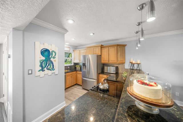 4660 OCEAN BOULEVARD E2, Sarasota, FL 34242