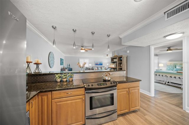 4660 OCEAN BOULEVARD E2, Sarasota, FL 34242